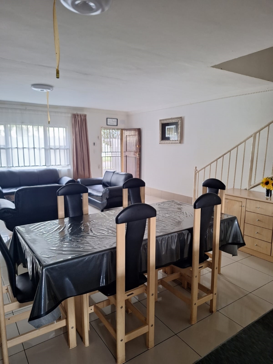 12 Bedroom Property for Sale in Erasmia Gauteng