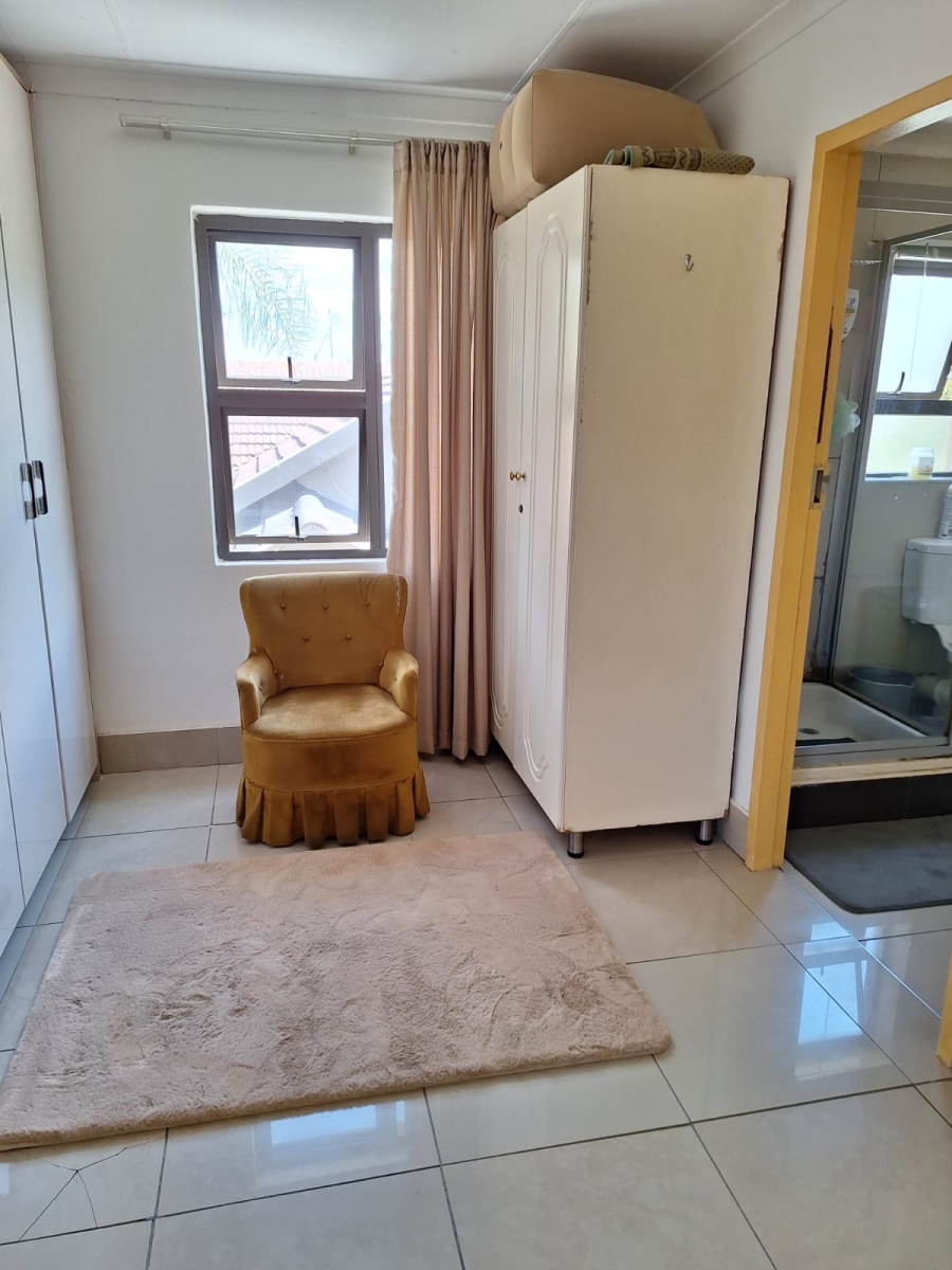 12 Bedroom Property for Sale in Erasmia Gauteng