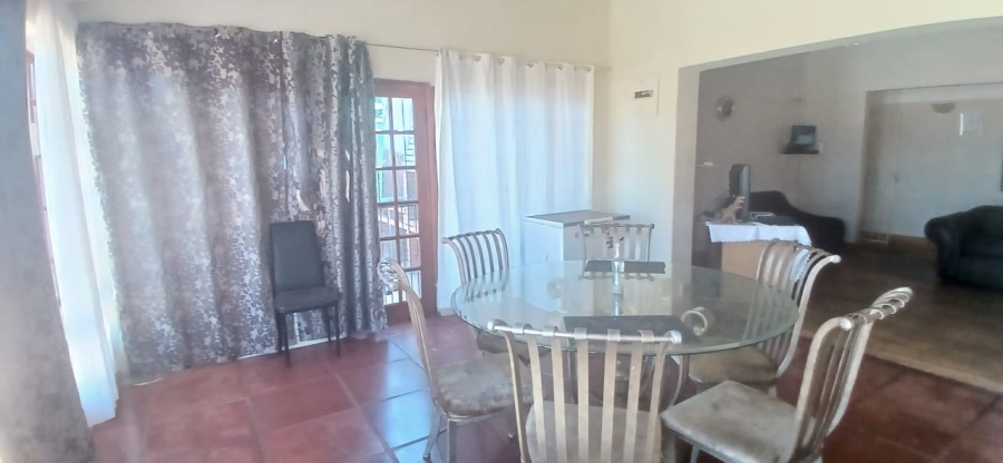 5 Bedroom Property for Sale in Discovery Gauteng