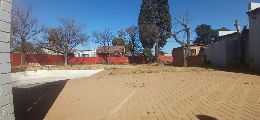 5 Bedroom Property for Sale in Discovery Gauteng