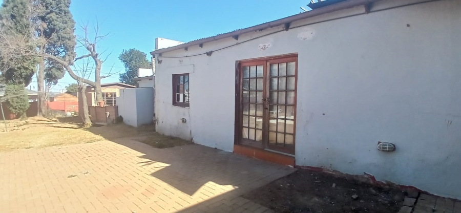 5 Bedroom Property for Sale in Discovery Gauteng