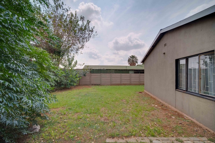 3 Bedroom Property for Sale in Palm Ridge Gauteng