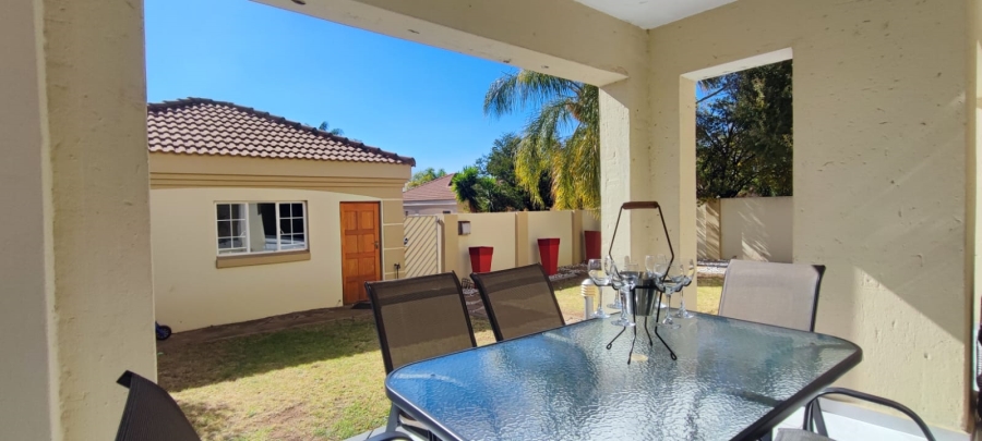 3 Bedroom Property for Sale in Rooihuiskraal North Gauteng