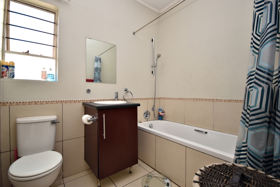 1 Bedroom Property for Sale in Ferndale Gauteng