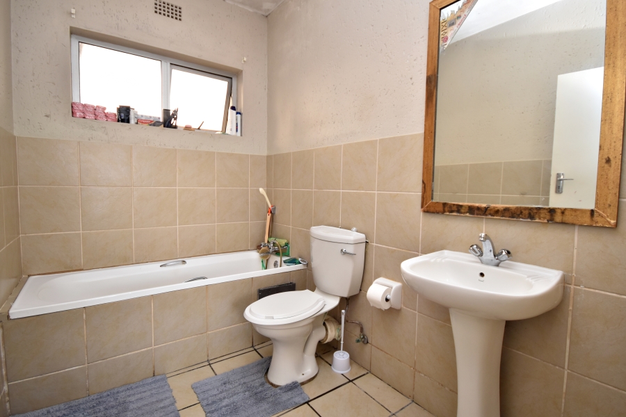 1 Bedroom Property for Sale in Ferndale Gauteng