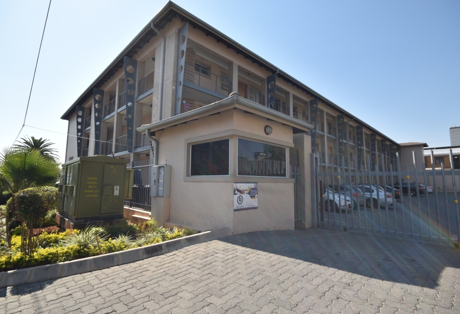 1 Bedroom Property for Sale in Ferndale Gauteng