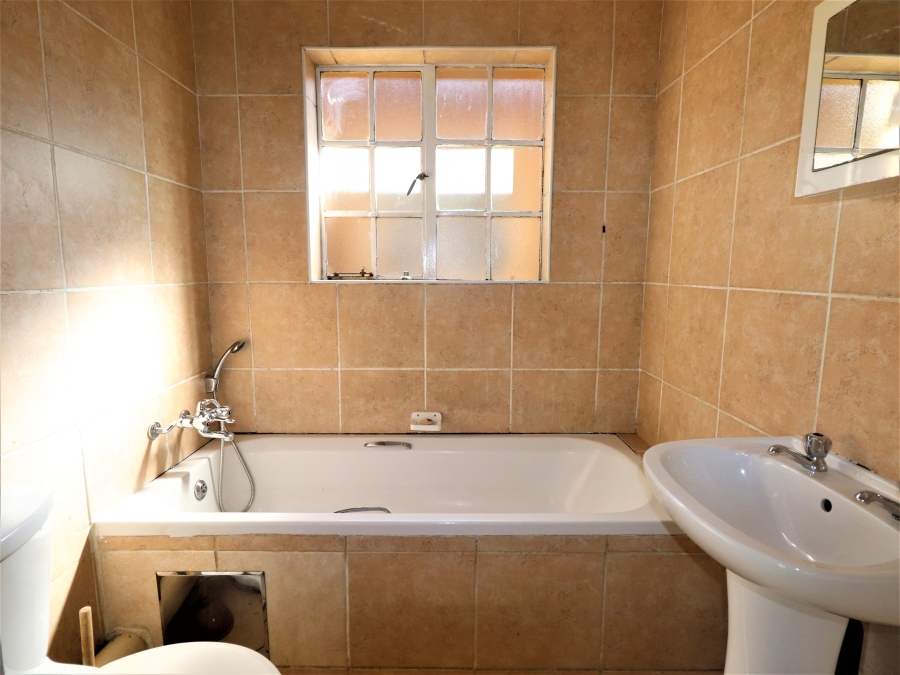 To Let 3 Bedroom Property for Rent in Terenure Gauteng