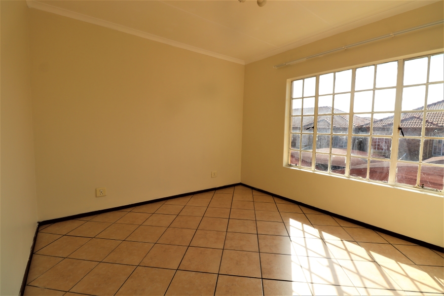 To Let 3 Bedroom Property for Rent in Terenure Gauteng