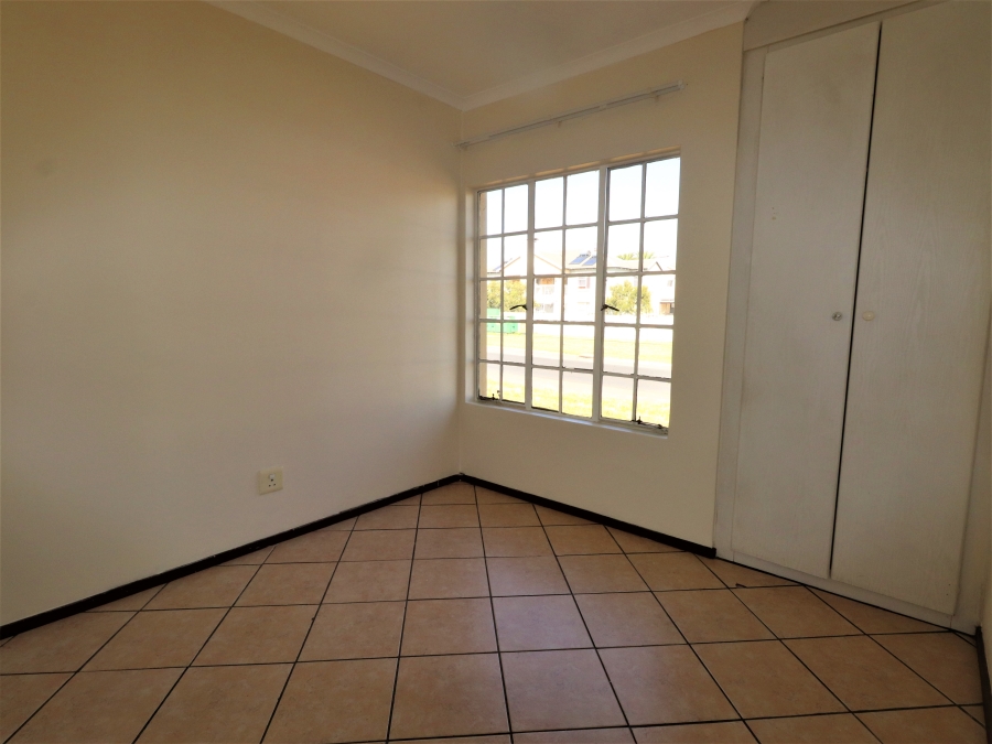 To Let 3 Bedroom Property for Rent in Terenure Gauteng