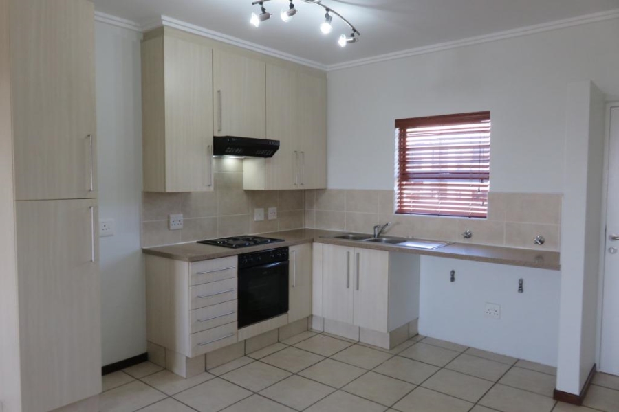 To Let 2 Bedroom Property for Rent in Fourways Gauteng