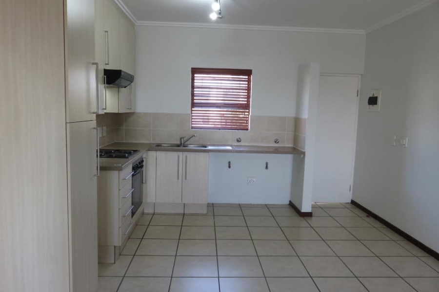 To Let 2 Bedroom Property for Rent in Fourways Gauteng