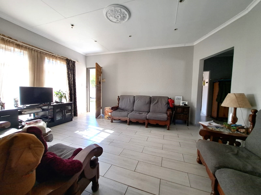 3 Bedroom Property for Sale in Falcon Ridge Gauteng