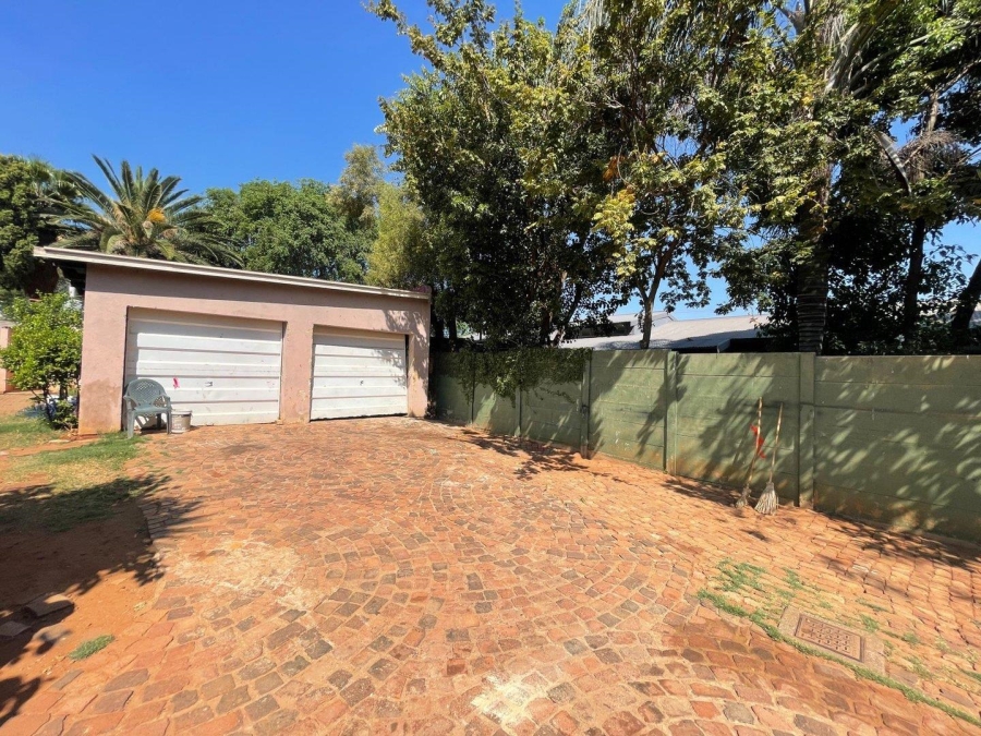 3 Bedroom Property for Sale in Monument Park Gauteng