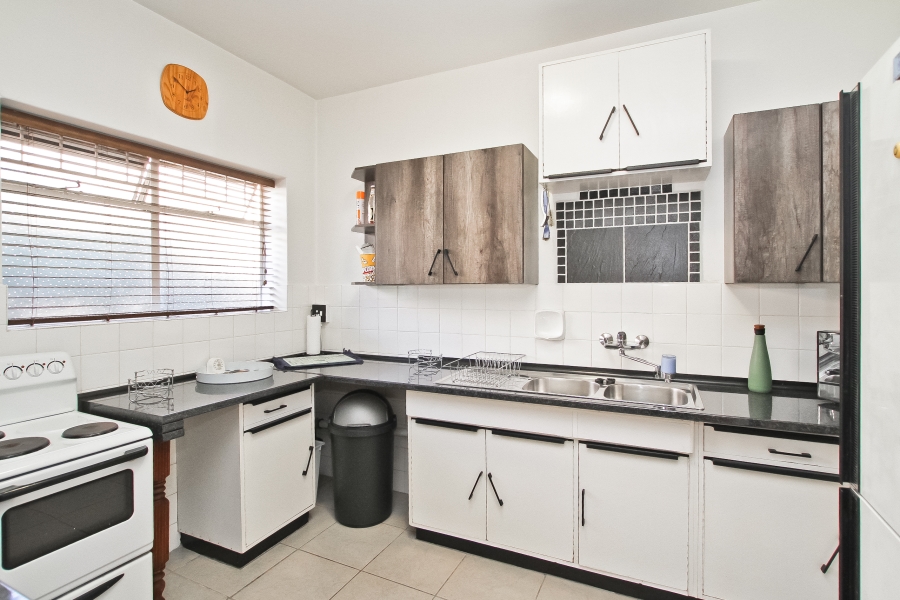 2 Bedroom Property for Sale in Orchards Gauteng