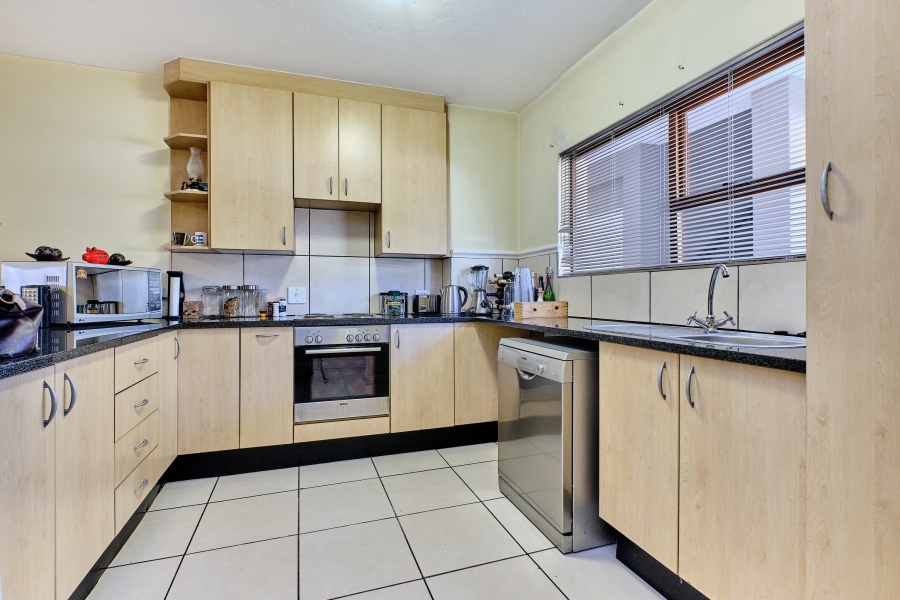 2 Bedroom Property for Sale in Eltonhill Gauteng