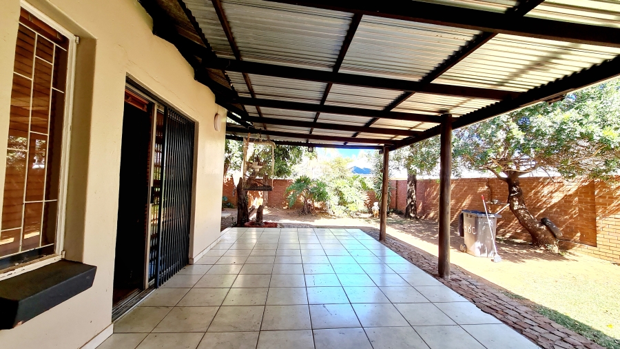 To Let 4 Bedroom Property for Rent in Doornpoort Gauteng