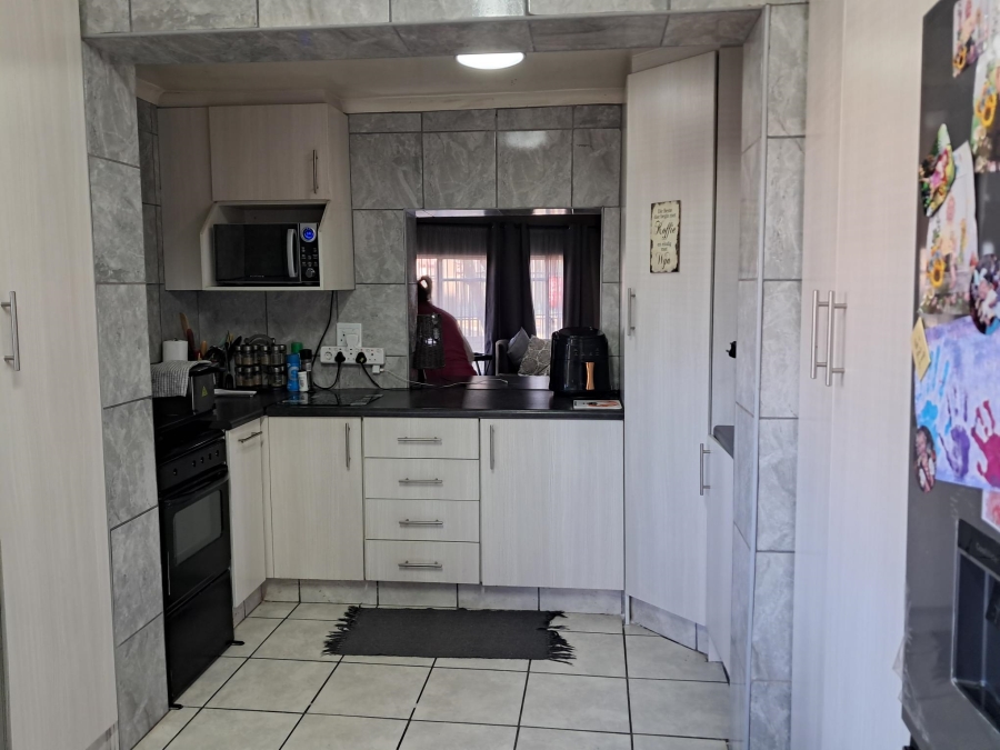 4 Bedroom Property for Sale in Minnebron Gauteng