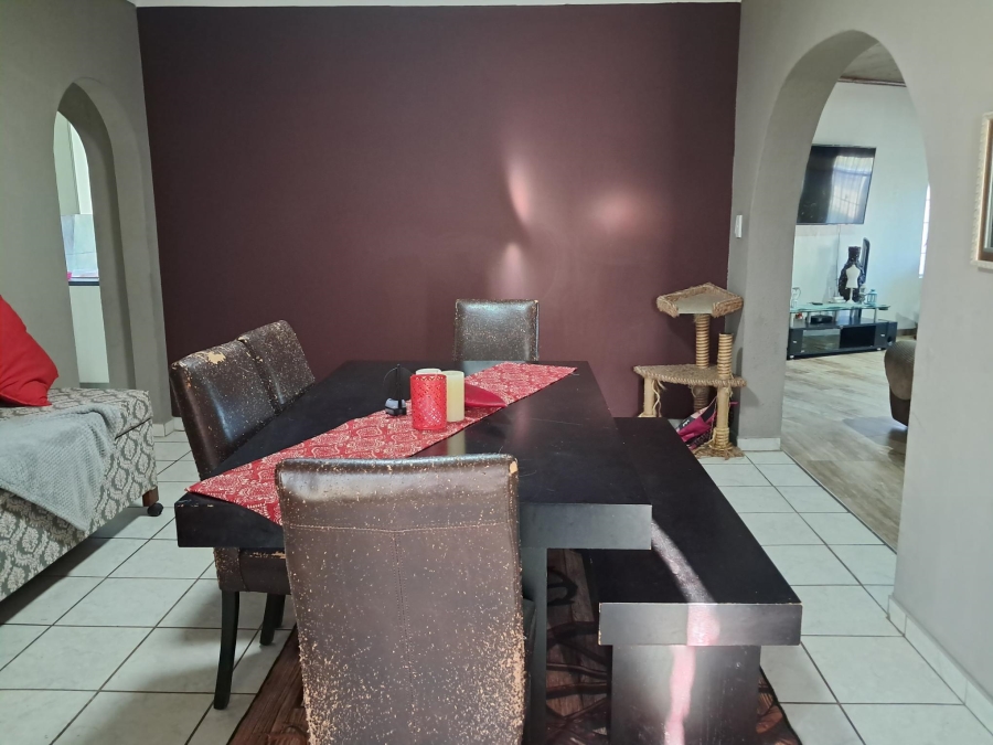 4 Bedroom Property for Sale in Minnebron Gauteng