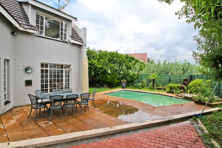 3 Bedroom Property for Sale in Corlett Gardens Gauteng