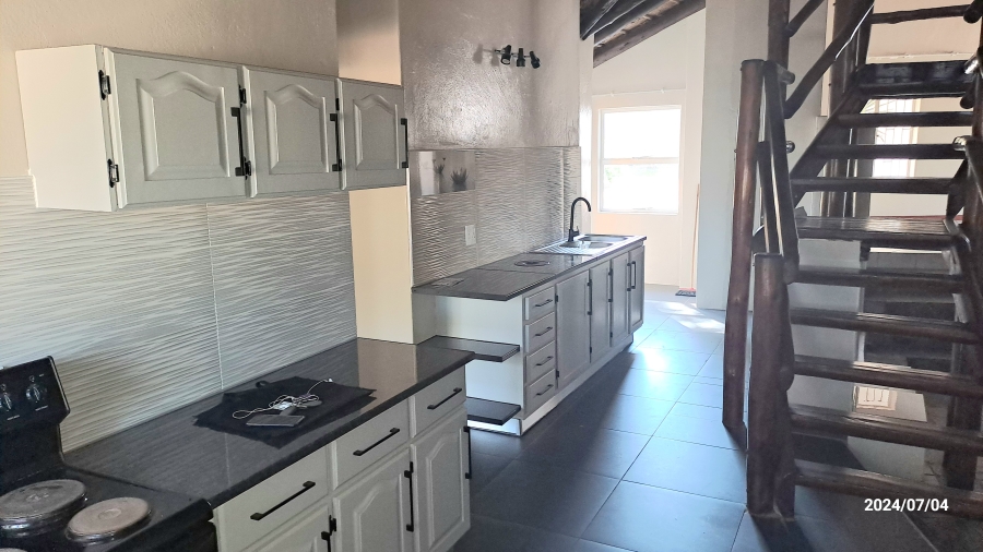 6 Bedroom Property for Sale in Suiderberg Gauteng