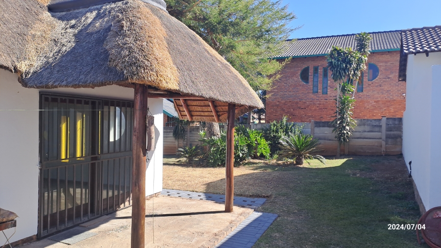 6 Bedroom Property for Sale in Suiderberg Gauteng