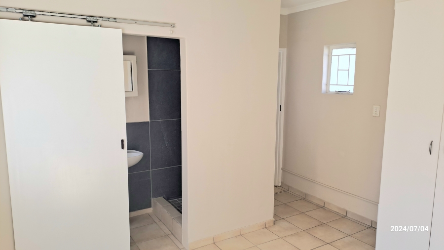 6 Bedroom Property for Sale in Suiderberg Gauteng