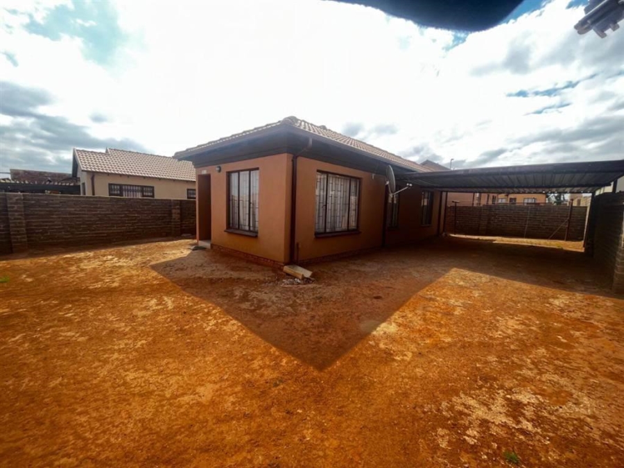 3 Bedroom Property for Sale in Soshanguve YY Gauteng