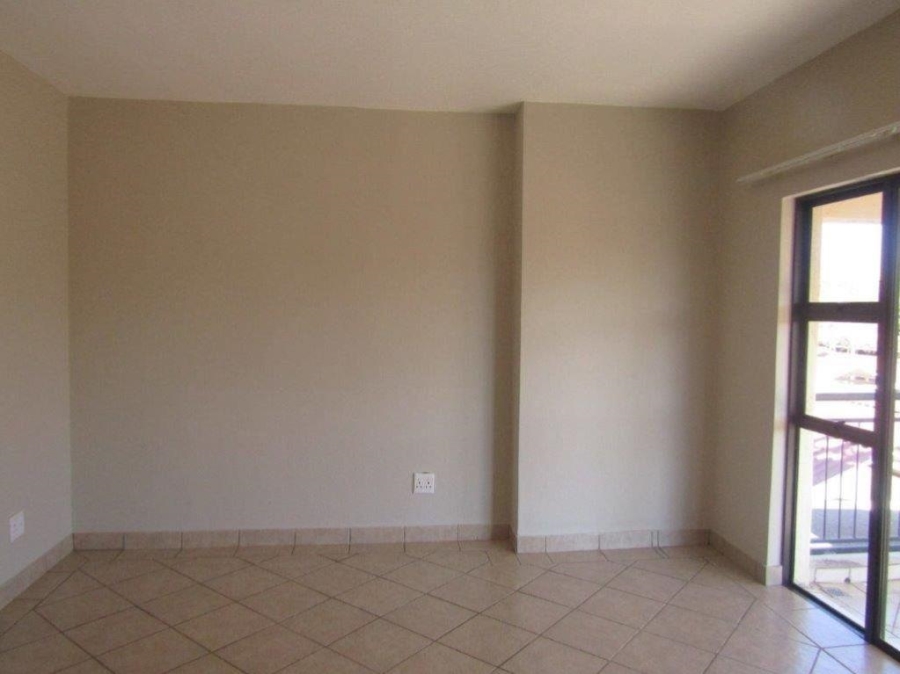 1 Bedroom Property for Sale in Oukraal Estate Gauteng