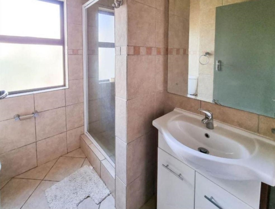 1 Bedroom Property for Sale in Oukraal Estate Gauteng