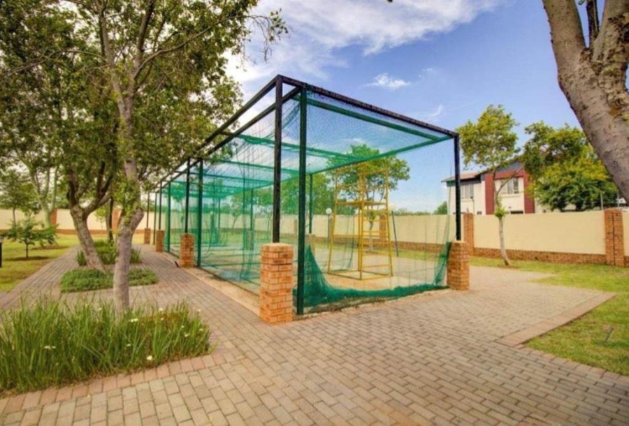 1 Bedroom Property for Sale in Oukraal Estate Gauteng