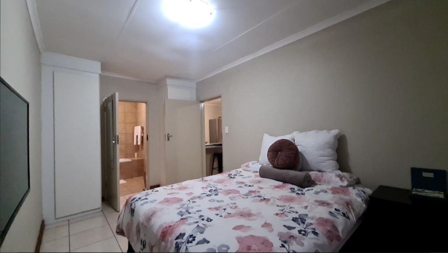 1 Bedroom Property for Sale in Newmark Estate Gauteng