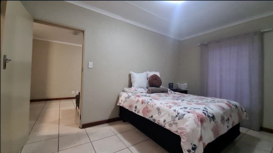 1 Bedroom Property for Sale in Newmark Estate Gauteng