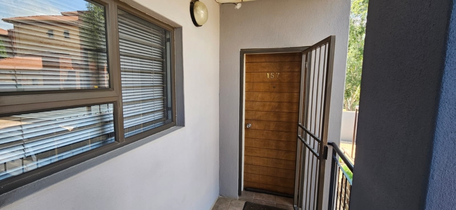 2 Bedroom Property for Sale in Honeydew Grove Gauteng