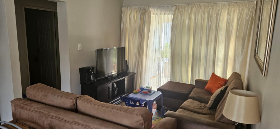 2 Bedroom Property for Sale in Honeydew Grove Gauteng