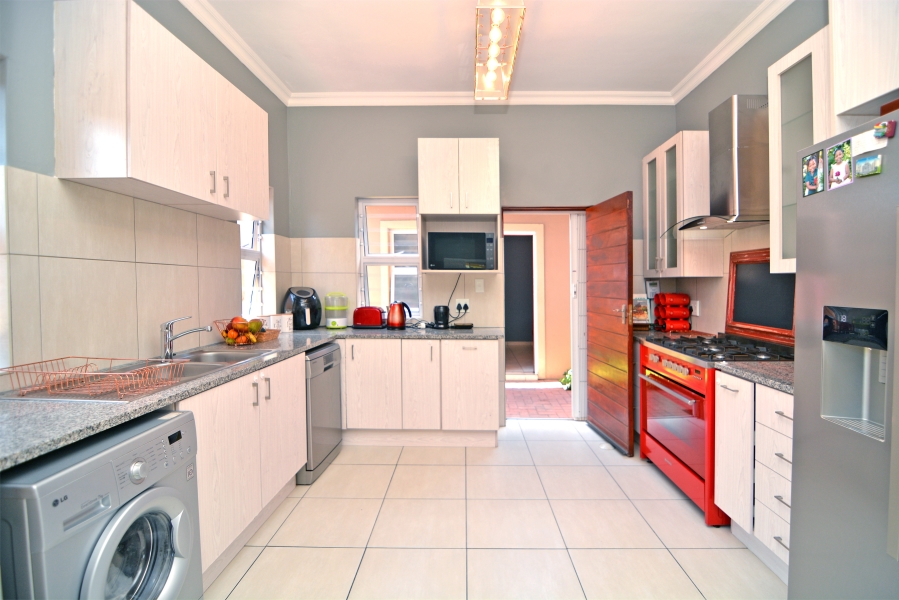 3 Bedroom Property for Sale in Ferndale Gauteng