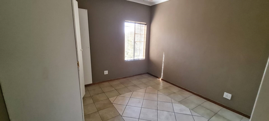 2 Bedroom Property for Sale in Amberfield Gauteng