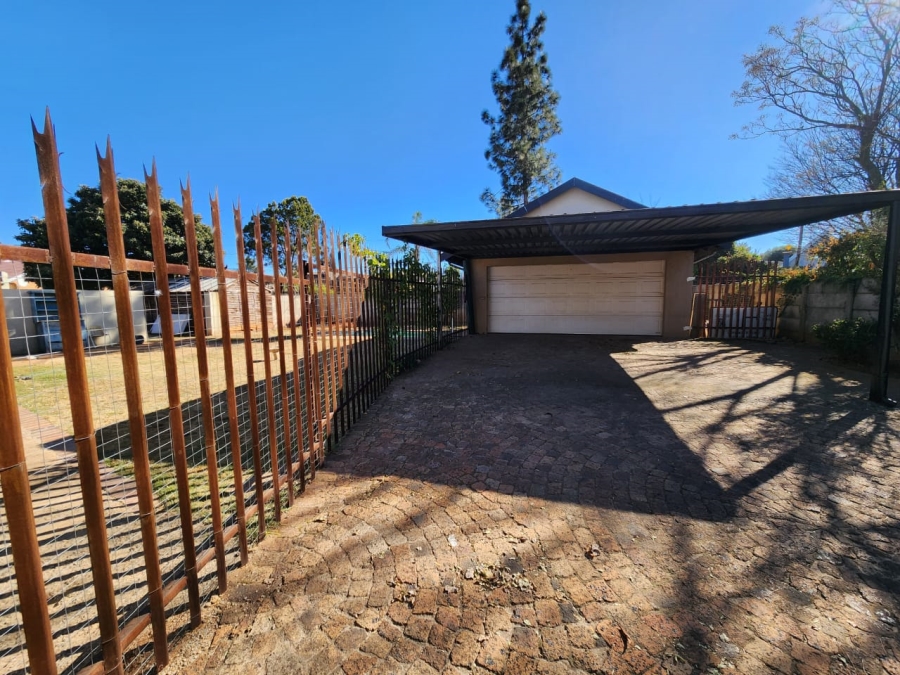 3 Bedroom Property for Sale in Dalpark Gauteng