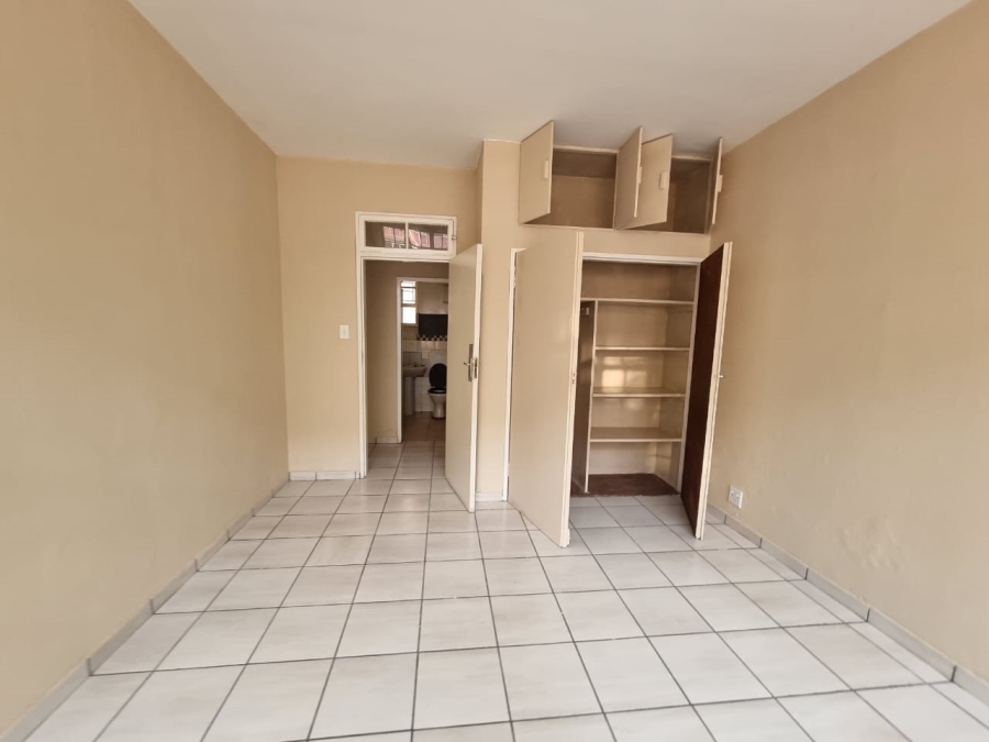 2 Bedroom Property for Sale in Sunnyside Gauteng