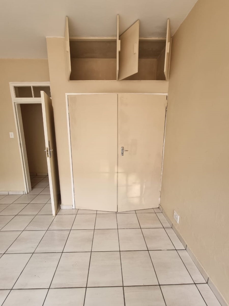 2 Bedroom Property for Sale in Sunnyside Gauteng