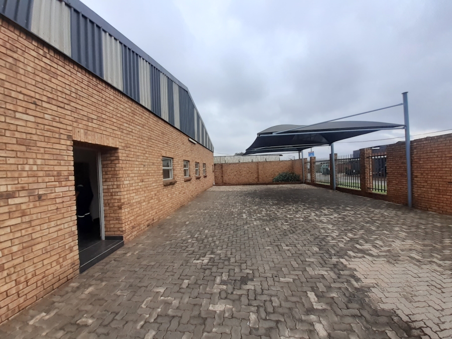 To Let commercial Property for Rent in Chamdor Gauteng