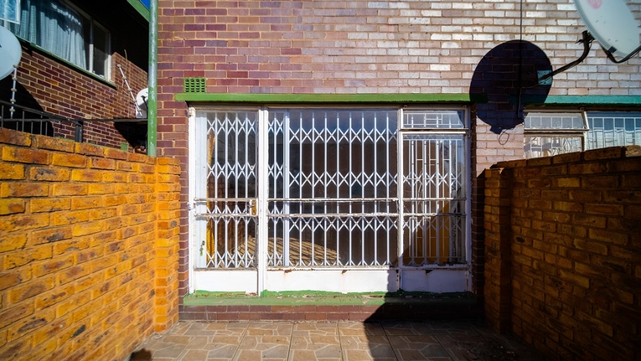 2 Bedroom Property for Sale in Germiston South Gauteng