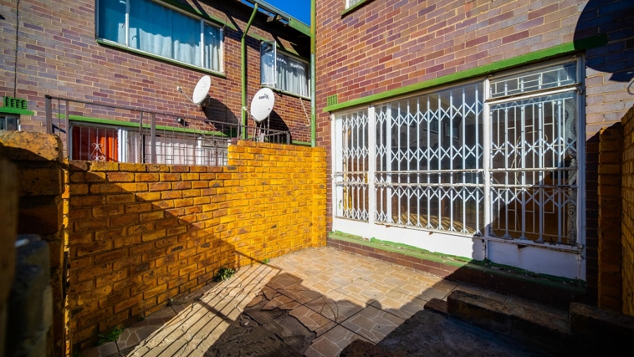 2 Bedroom Property for Sale in Germiston South Gauteng