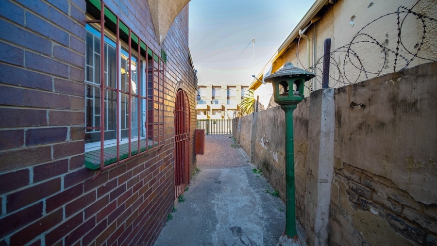 2 Bedroom Property for Sale in Germiston South Gauteng