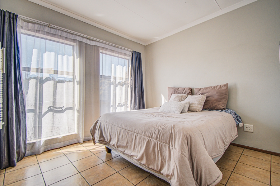 2 Bedroom Property for Sale in Jansenpark Gauteng