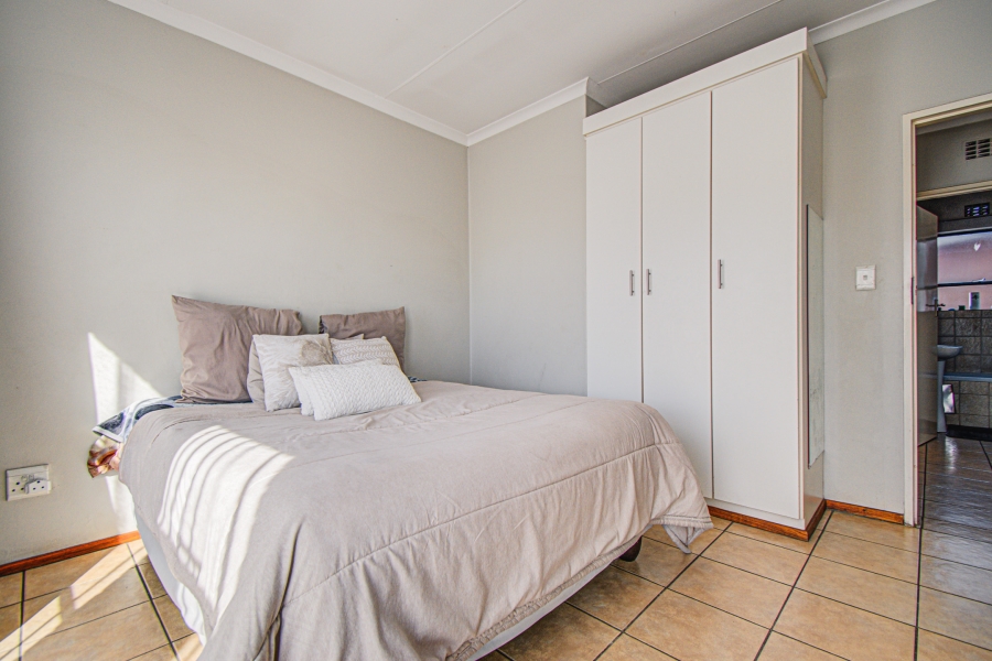 2 Bedroom Property for Sale in Jansenpark Gauteng