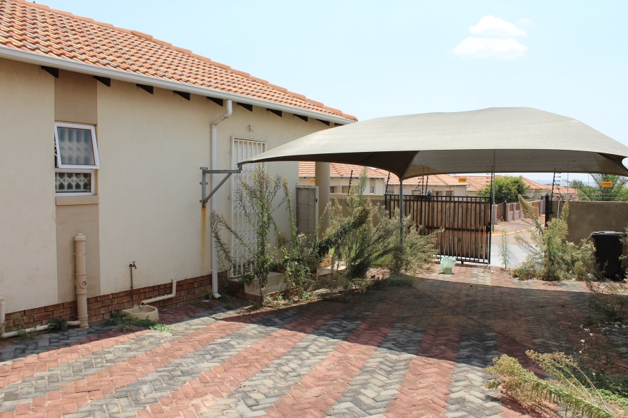 3 Bedroom Property for Sale in The Orchards Gauteng