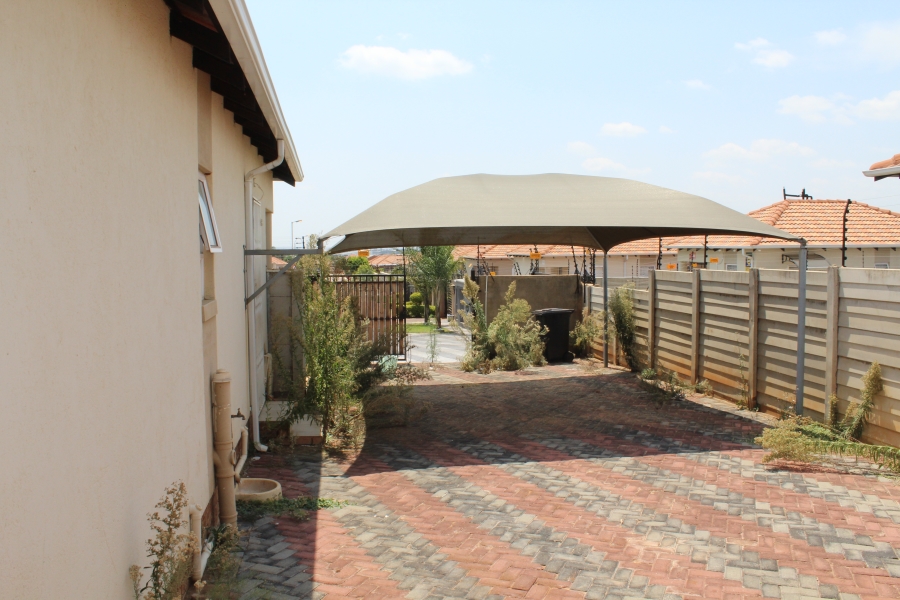 3 Bedroom Property for Sale in The Orchards Gauteng