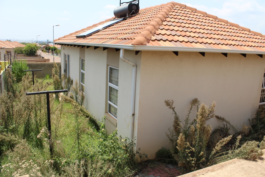 3 Bedroom Property for Sale in The Orchards Gauteng