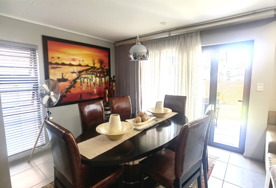 To Let 3 Bedroom Property for Rent in Amberfield Gauteng