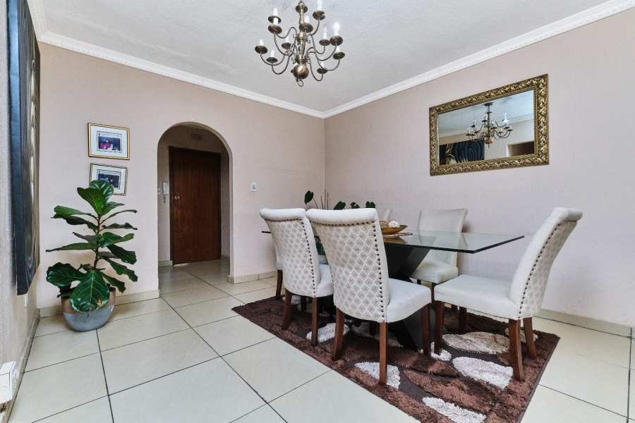 3 Bedroom Property for Sale in Corlett Gardens Gauteng